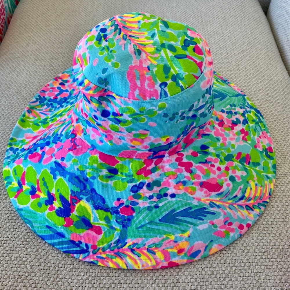 Lilly Pulitzer Catch the Wave Beach Hat